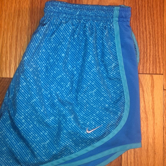 Nike Dri-Fit Shorts - Picture 7 of 7